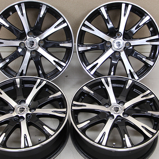 30年前に新築祝いで頂いたアンティークスタンランプです。