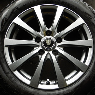 マナレイスポーツ　１６インチ　スタッドレス　プリウスアルファ、ＳＡＩ