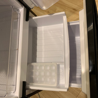 お引き取り先決定【状態綺麗】シャープ ノンフロン冷凍冷蔵庫