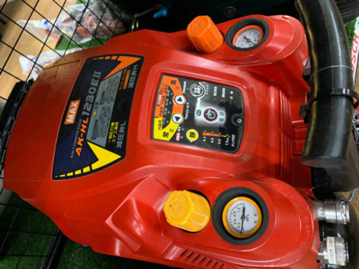 MAX エアコンプレッサー AK-HL1230Ⅱ　【店頭取引限定】【中古品】1点限り早い者勝ち！