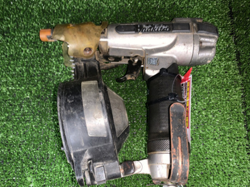 Makita 釘打ち　AN311【店頭取引限定】【中古品】1点限り早い者勝ち！