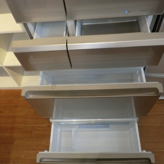 【中古品】自社配送＆設置可能　パナソニック パーシャル搭載冷蔵庫 NR-F561PV 551L 2016年製　シャンパンゴールド