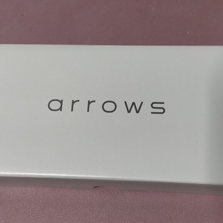 新品　富士通 arrows M05　ホワイト　SIMフリー端末