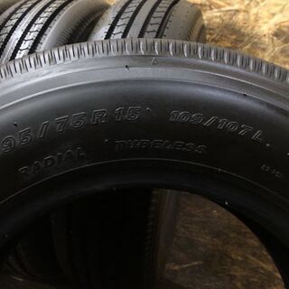 新車外し TOYO Hyparadial M130 195/75R15 109/107L LT 15インチ トラックタイヤ 4本 2019年製 (TG344) クレジットカード QR決済可能