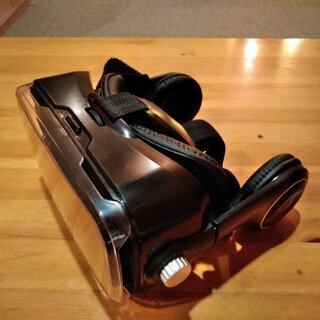 《中古》VRグラス　ヘッドフォン一体型