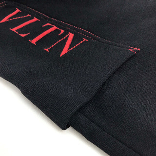 【未使用】VALENTINO ヴァレンティノ ハーフパンツ 赤ロゴ ショートパンツ レーヨン / ポリエステル ブラック メンズ