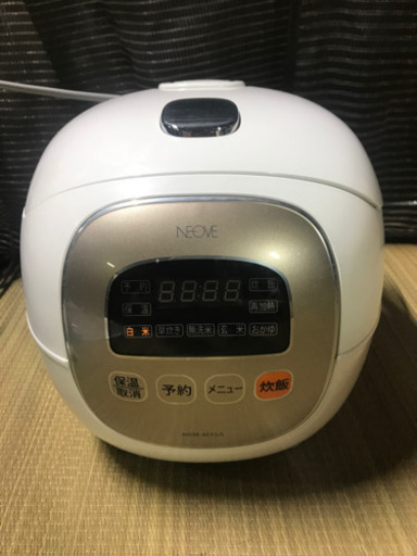 引き渡し決定しました。新品同様NEOVE 3合炊き炊飯ジャー