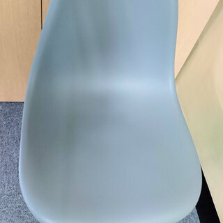 イームズ製高級サイドチェア 4脚セット　1脚7万円弱