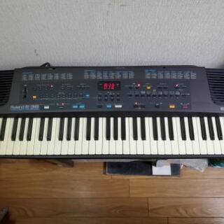 電子ピアノ　Roland　E-38 （シンセサイザー）