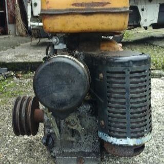 ロビンエンジン EY 25 実働 ❢❢ セル掛け縦型 7馬力 エンジン(ガソリン)