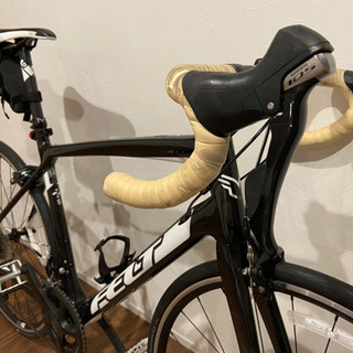ロードバイク　カーボン　FELT Z5
