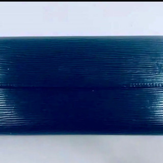 ルイヴィトン/お値引きしました。LOUIS VUITTON/エピ 長財布男女兼用ノワール箱入り