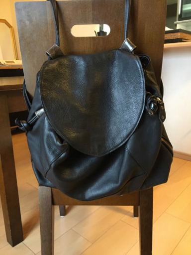 バッグ ポンタタPOMTATA 黒上質レザーリュック2WAY ショルダーバック 