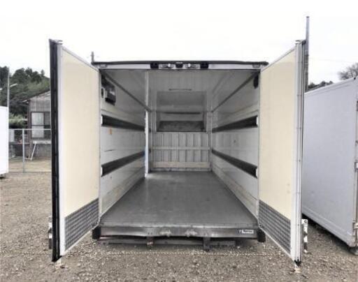 横扉付き】物置き バイクガレージ 保冷 コンテナ 長さ約650cm×幅232cm