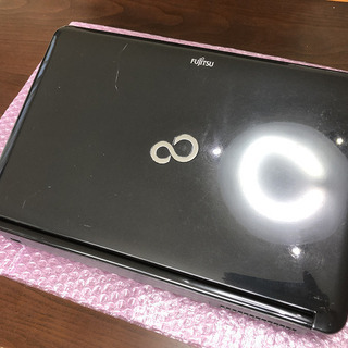 中古 富士通 LIFEBOOK AH77/G 天板スレ・キズ多い Windows10 Core i7 