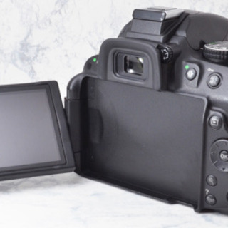 初心者向け●2410万画素●高価なレンズ●Wi-Fi転送●ニコン D5200 安心のゆうパック代引き発送！送料、代引き手数料無料！