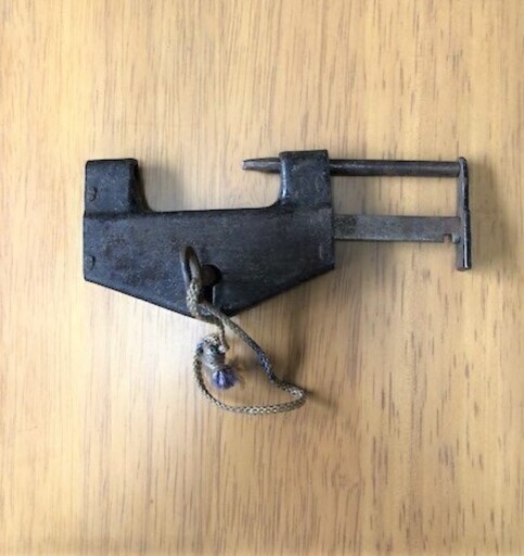 鉄製 錠 じょうまい ぱぴぷぺぽん 手原のその他の中古あげます 譲ります ジモティーで不用品の処分