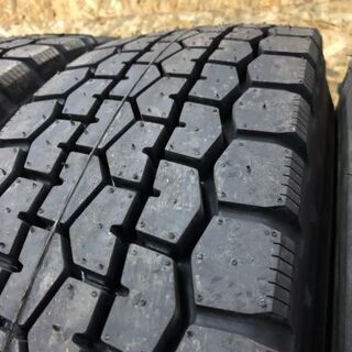未使用品 DUNLOP RECYCLE TYRE SP670R 225/90R17.5 127/125L 17.5 