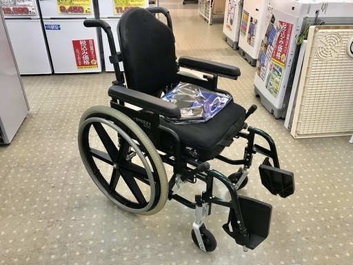 BREEZY 600 介護用車椅子