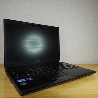 大学生、社会人のあなたへ！持ち運び便利で使いやすい！東芝dynabook