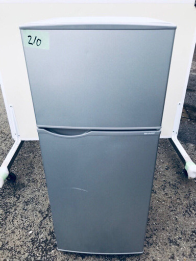 ✨高年式✨210番 シャープ✨ノンフロン冷凍冷蔵庫✨SJ-H12B-S‼️