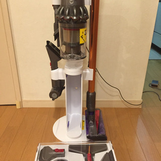 極美品 2年保証 Dyson V10 Fluffy 公式ストア限...