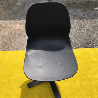 黒い椅子4脚セット！！