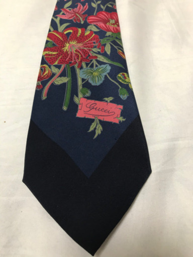 ネクタイgucci 花柄美品 たか 天王洲アイルの小物 ネクタイ の中古 古着あげます 譲ります ジモティーで不用品の処分