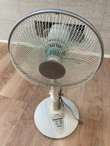 扇風機　２つ