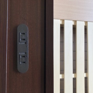 引き出し付　ダブルベッド 　コンセント付　札幌市内配達・組立無料