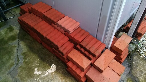 花壇ブロック100個以上レンガ個敷石 大小 30個まとめて まめたん 淵野辺のその他の中古あげます 譲ります ジモティーで不用品の処分