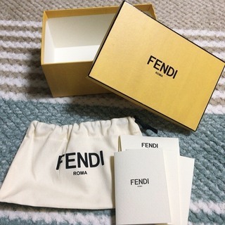 FENDI　箱　購入カード　セット