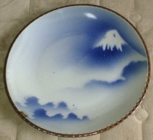 年代物絵皿富士山直径28センチ盛り皿でも