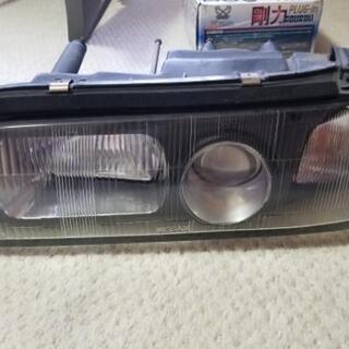 お話し中R31スカイライン　ヘットライト