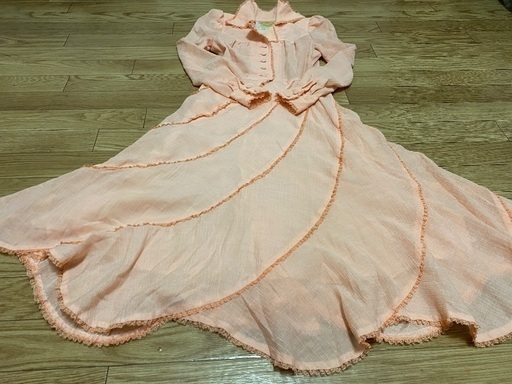 値下げ 80年代風レトロワンピースサーモンピンク300円 ぴっぴ 門前仲町のワンピースの中古 古着あげます 譲ります ジモティーで不用品の処分