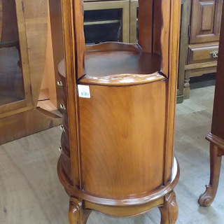 【店舗同時販売中】　ヨーロピアンクラシック　ベッドサイドチェスト