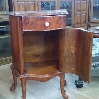 【店舗同時販売中】　ヨーロピアンクラシック　コンソールキャビネット