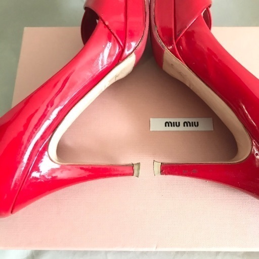 miumiu ミュウミュウ 赤エナメルレザー パンプス ミュール23cm 36 miumiu ミュウミュウ 赤エナメルレザー パンプス ミュール23cm 36