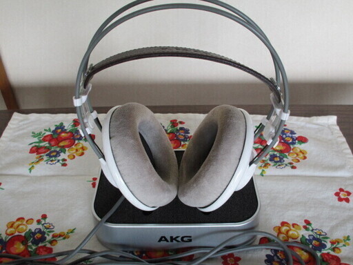 美品　AKG　高級 ヘッドホン　K701