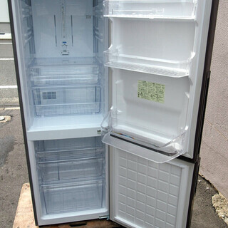 シャープ冷蔵庫　271Ｌ　作動確認済み 271L/ 冷蔵庫/SHARP/シャープ/冷蔵庫/2018年式/SJ-PD27D-W/1人、2人用】
