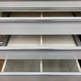 ガラス2枚扉食器棚 【トレファク所沢店】