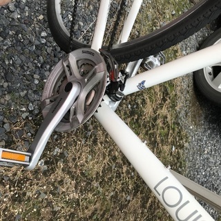ルイガノ TR1クロスバイク。700C車 3×8速ギア車。 SBAAの基準を