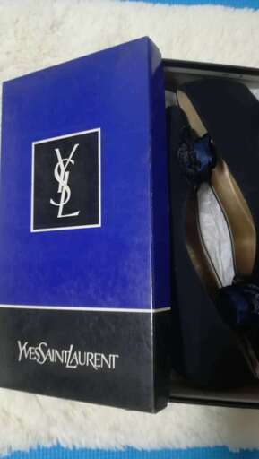 新品・未使用　イヴサンローラン靴 紺色 サイズ：23cm 化粧箱付き