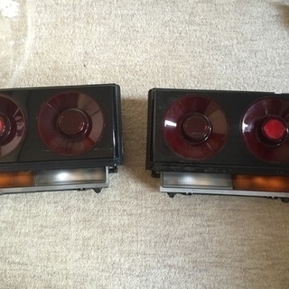 お話中　中古 R31前期テール