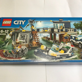 LEGO CITY　沼地のポリスステーション60069