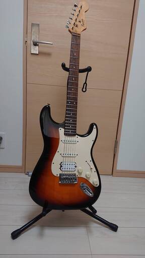 Squier by Fender ストラトキャスター