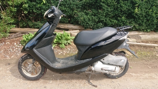 冬休みの機械いじりや、輸出、部品取りに！AF62 ディオ　キャブモデル！　不動ですがキック降り、初爆あり！ジャンク 冬休みの機械いじりや、輸出、部品取りに！AF62 ディオ キャブモデル