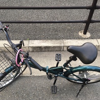 【防犯未登録】使用期間２ヶ月の20インチ折りたたみ自転車  【工...