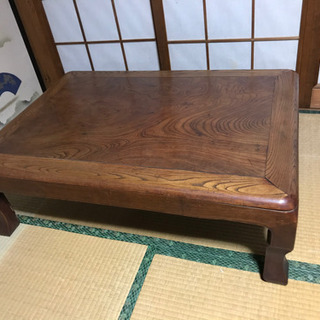 無垢板の座卓
