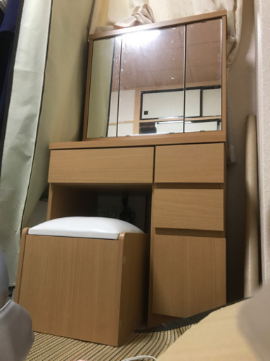 ドレッサー